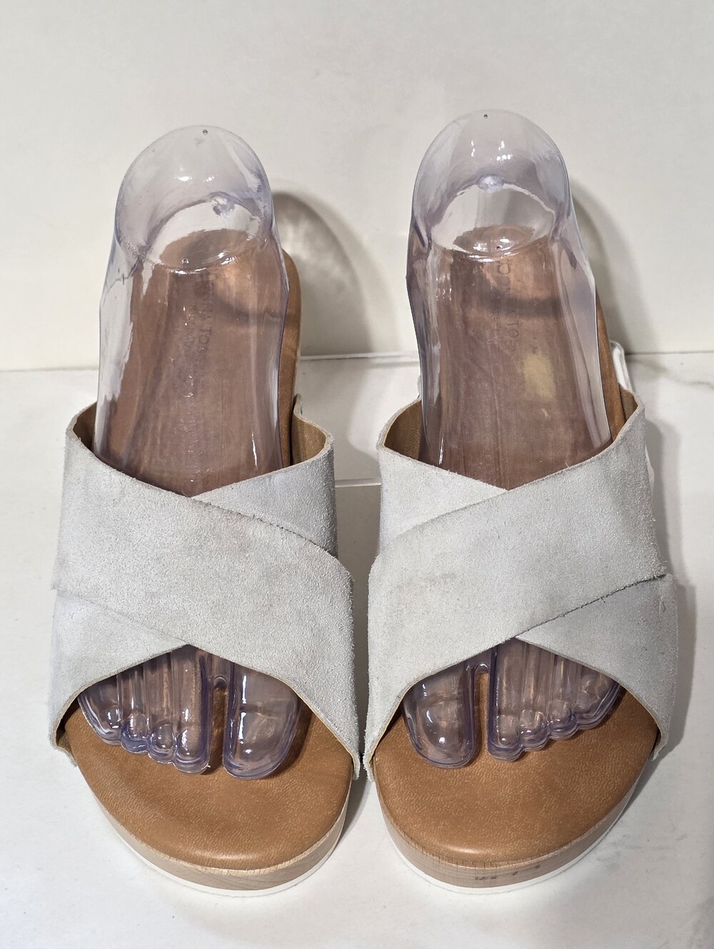 DONNA TOSCANA ITALY SUEDE CROSS STRAP PLATFORM WEDGE SLIDE SANDALS SZ 38